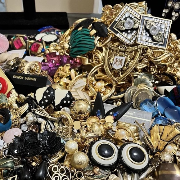 3 pound LB tangled jewelry- TREASURE HUNT for chains and more.. - Picture 2 of 3